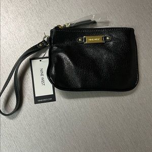Black nine west wristlet
